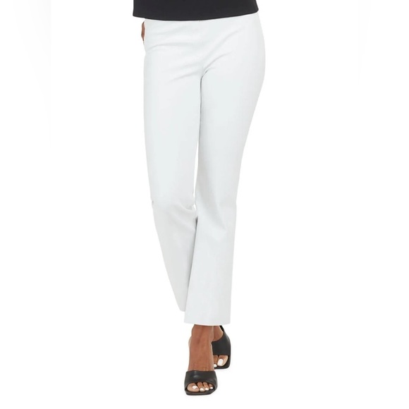 NWT Spanx On-the-Go Kick Flare Pant - Classic White pull on flare leg - Picture 8 of 15